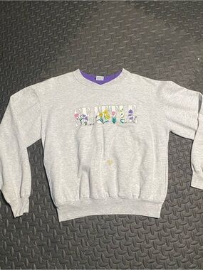 Gray Floral Weekend Crewneck Sweatshirt - Women